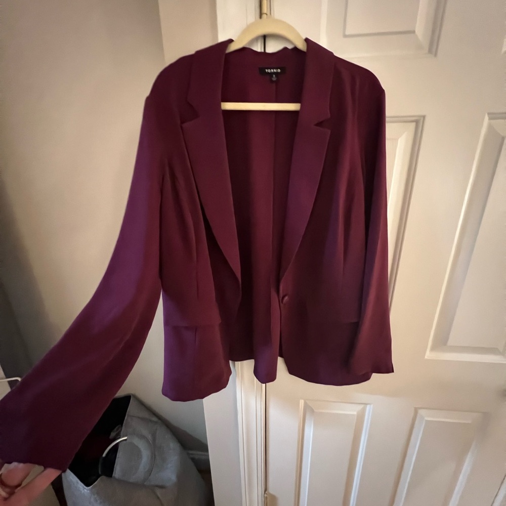 Torrid Size 2 Bright Cranberry Blazer